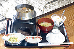 地鶏の釜飯セット